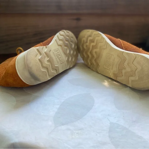 Helm Garza Chukka Boots. Size 11 1/2D - Picture 6 of 6